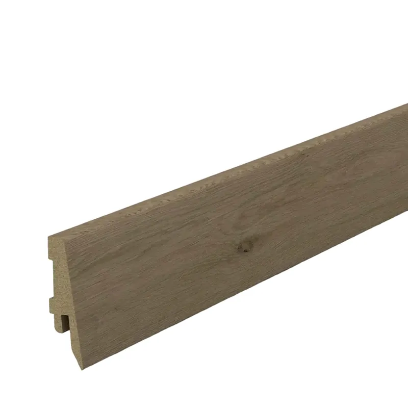 Bestel Nu Battiscopa in SPC quercia H 6 cm