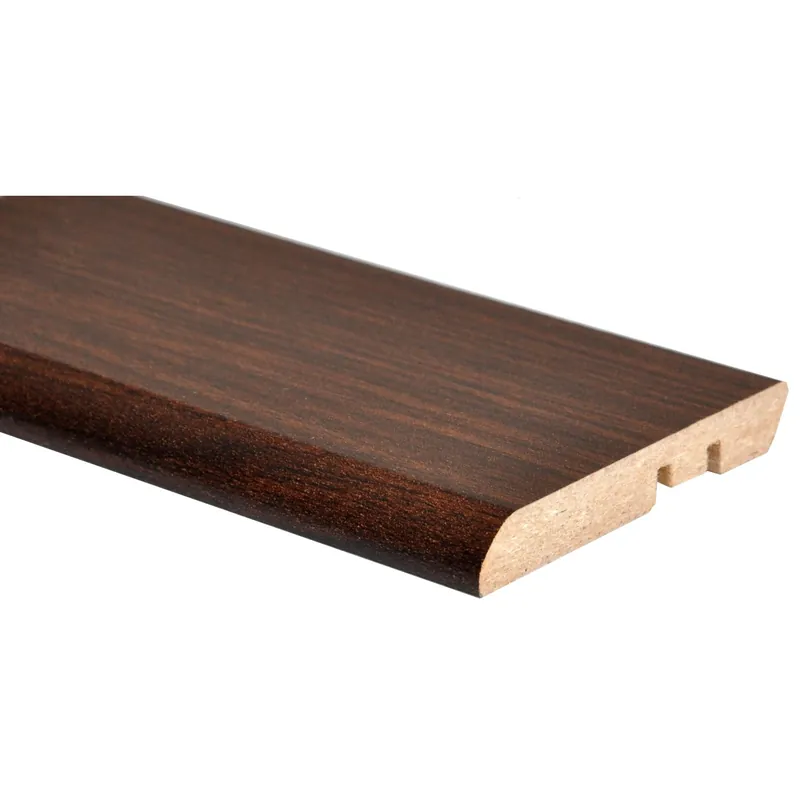 Laatste Versie Battiscopa in MDF rivestito noce scuro H 6,5 cm