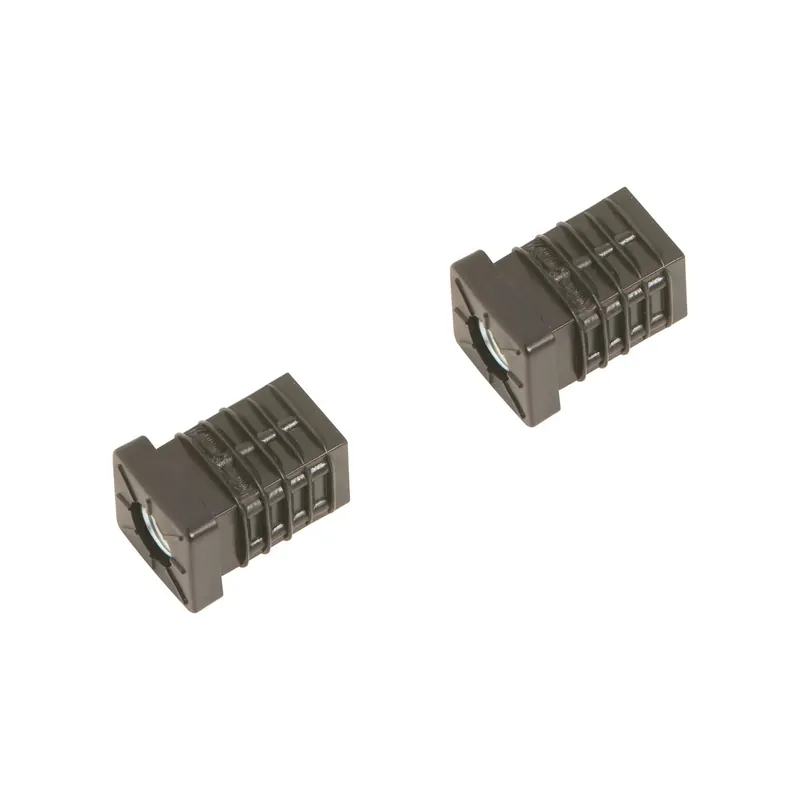 Aanbieding Manicotto quadrato per perni filettati 36x25x25 mm