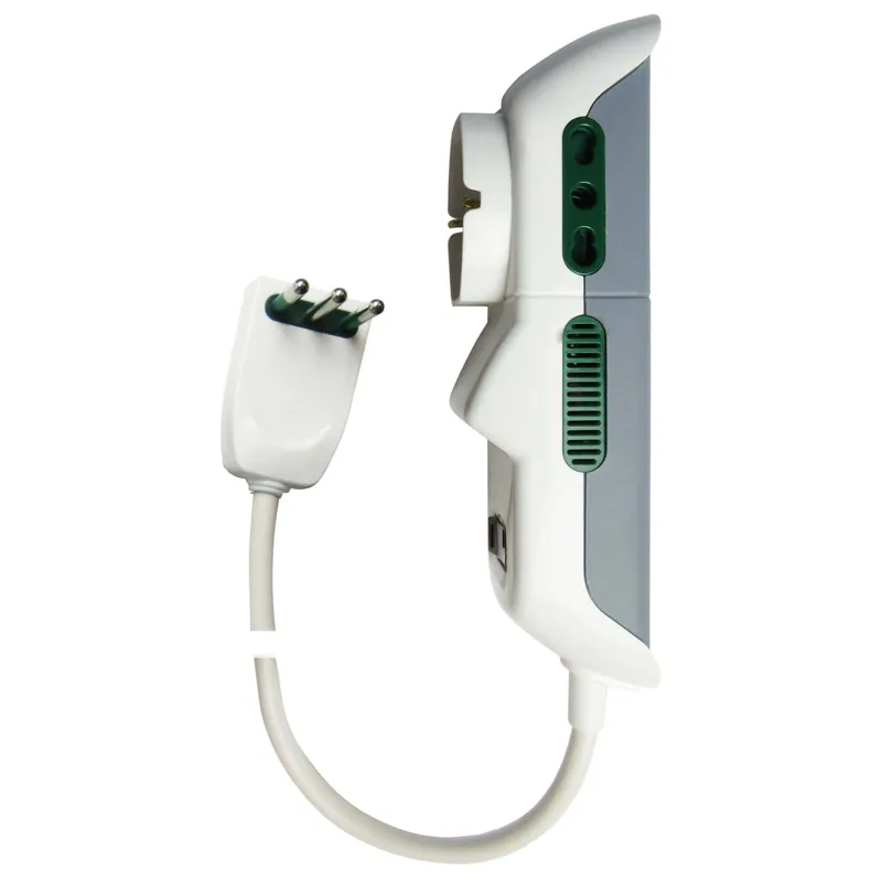 Presa multipla Vimar universale 3 uscite e 2 USB bianca Favoriet