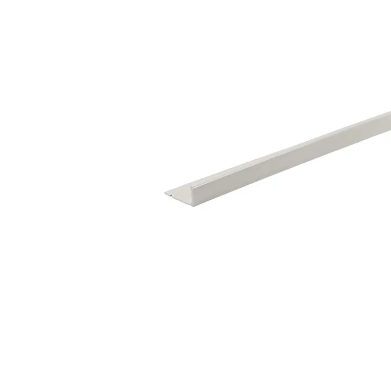 Tijdelijk Beschikbaar Profilo giunto in PVC Pivucer 1 m bianco