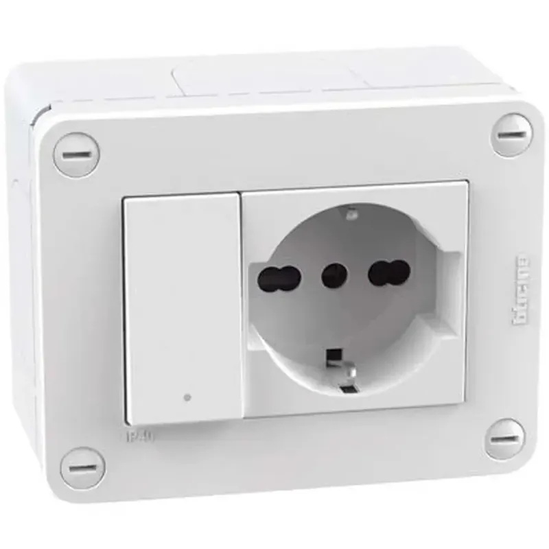 Weekendaanbieding Scatola 3 moduli Bticino Idrogo MatixGO IP40 interruttore + presa tedesca bianco